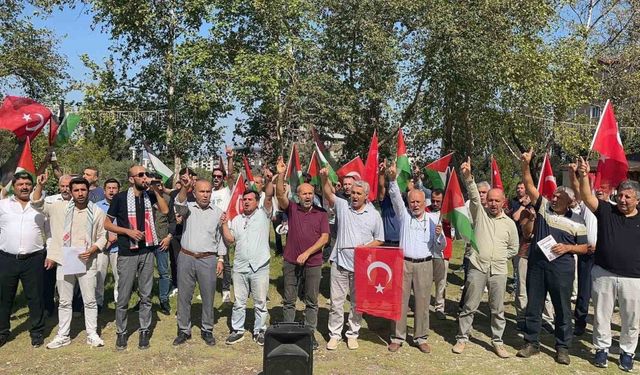 Osmaniye’de vatandaşlar Sumud filosu ve Gazze halkına destek verdi
