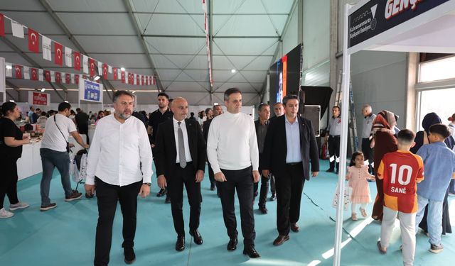 Milletvekili Kurt 10. Uluslararası Kahramanmaraş Kitap Fuarı’na Katıldı