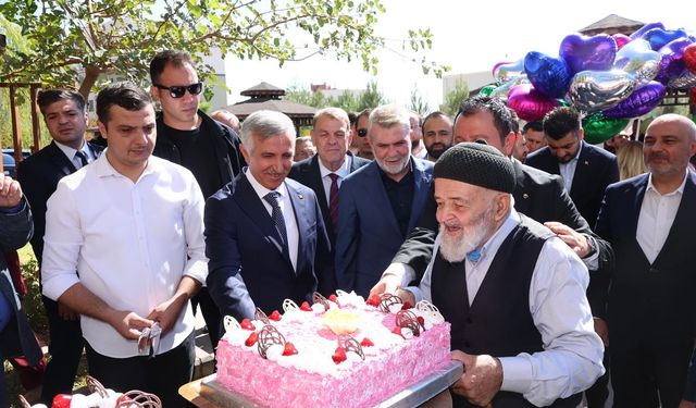 Vali Ünlüer’den El Sanatları Kermesi Ziyareti