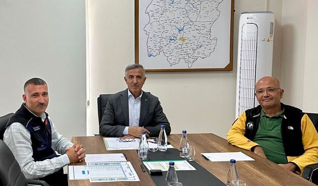 Vali Ünlüer’den Emlak Konut’a Ziyaret