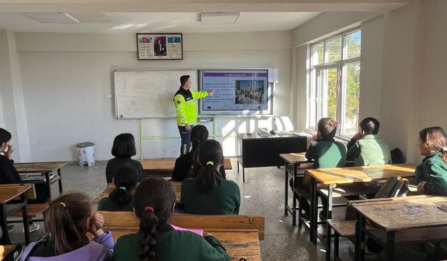 Afşin’de Öğrencilere Trafik Eğitimi Verildi