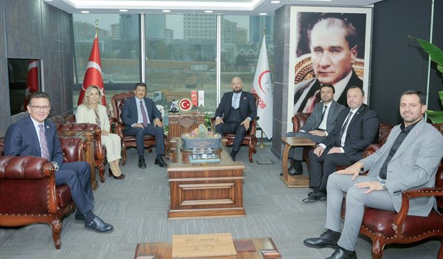 AK Parti'nin Antalya milletvekillerinden TÜRKTOB'a ziyaret