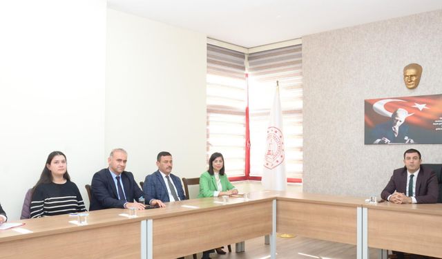 Manavgat'ta bağımlılıkla mücadele toplantısı gerçekleştirildi