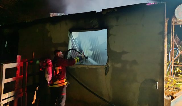 Osmaniye'de evde çıkan yangın söndürüldü