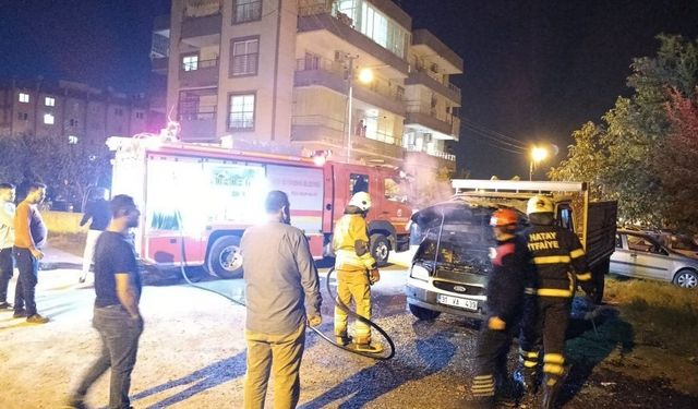 Dörtyol’da pikap yangını