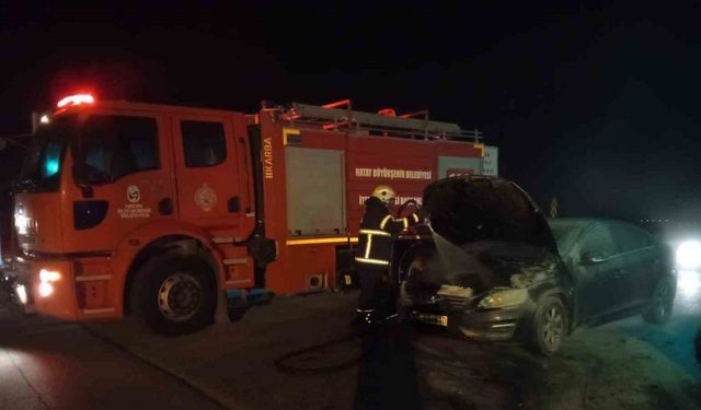 Hassa’da otomobil yangını