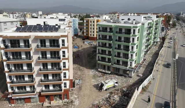 Osmaniye’de yeniden inşa süreci tüm hızıyla devam ediyor