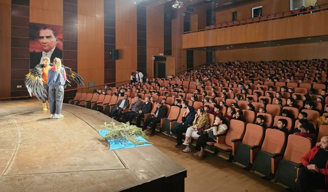 Çocuklar Uluslararası Gösteride Hem Eğlendi Hem Doğayı Öğrendi