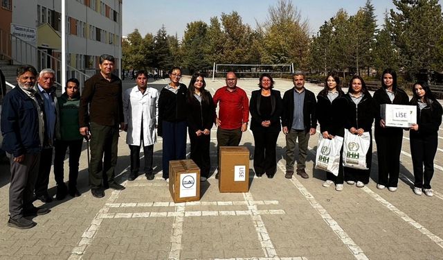 Şehit Öğretmen Erdal Çelebi Anısına Açılan Kütüphaneye Kitap Bağışı