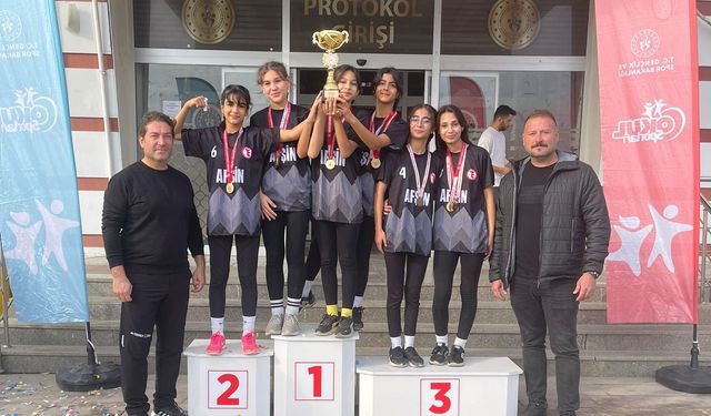 TEAŞ İstiklal Ortaokulu’ndan Kros Yarışmalarında Büyük Başarı