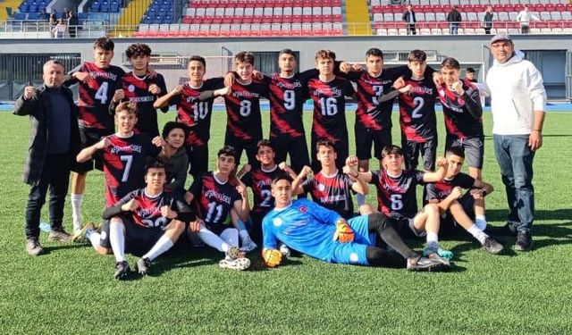 Afşin Fen Lisesi Futbol’da Durdurulamıyor