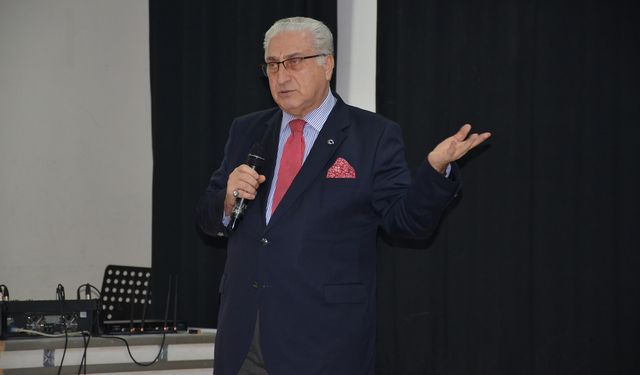 Afşin’de Teknoloji, Yapay Zekâ ve Maneviyat Konulu Söyleşi Düzenlendi