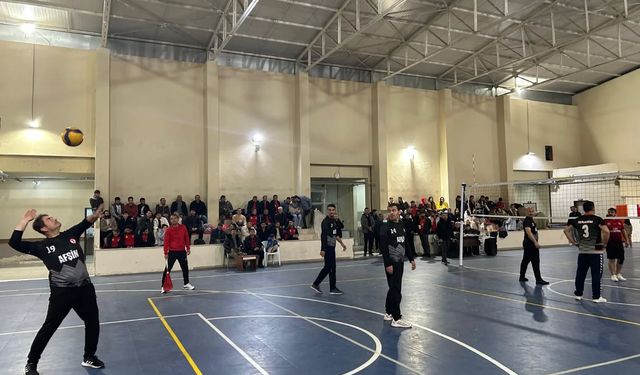 Afşin’de Voleybol Halk Turnuvası Başladı
