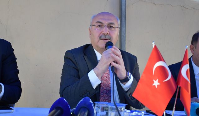 Adana Valisi Yavuz Selim Köşger, vatandaşlarla buluştu