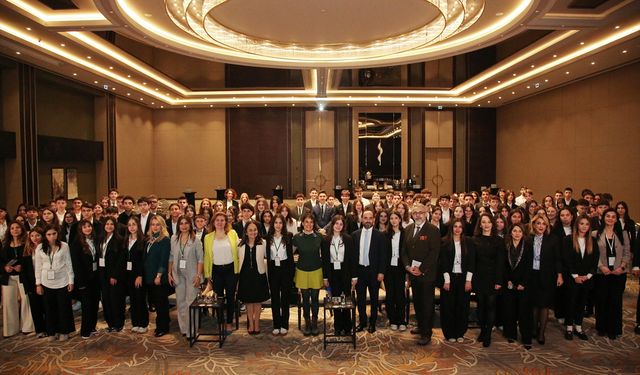 Doğa Koleji t-MBA Liderlik Akademisi öğrencileri kampta buluştu