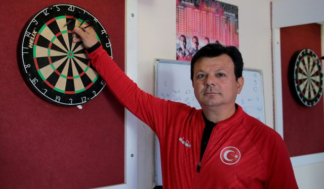 Gardiyan antrenör, 17 yılda dart milli takımına teknik direktör oldu