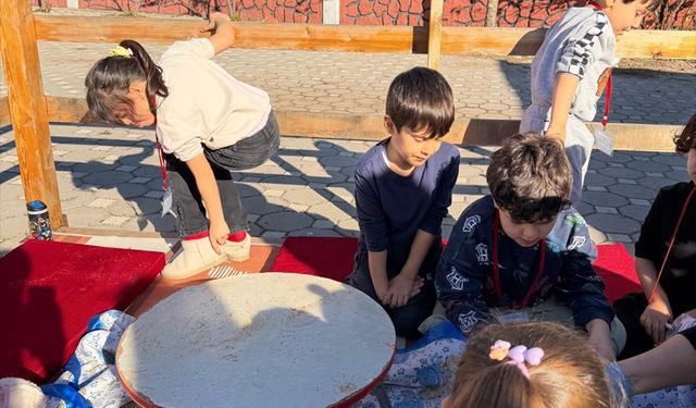 Osmaniye'de öğrencilere farklı illerin yöresel ürünleri tanıtıldı