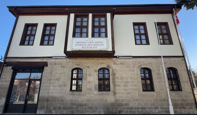 Tarihi konak, Burdur'un ilk milletvekili Mehmet Akif Ersoy'un yaşamına ışık tutuyor