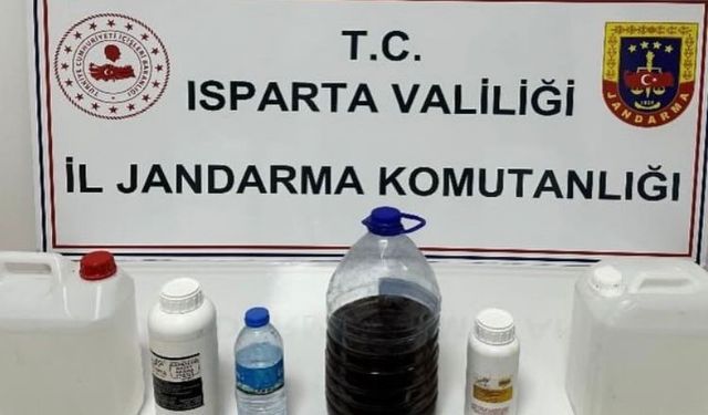 Isparta'da kaçak içki ve parfüm operasyonu: 4 şüpheliye adli işlem