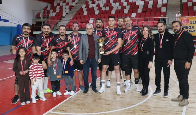 Cengizhan Firik Anısına Düzenlenen Voleybol Turnuvası Sona Erdi