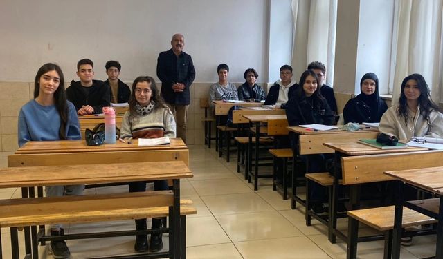 İlçe Milli Eğitim Müdürü İlyas Gezer’den DYK Kurslarına Ziyaret