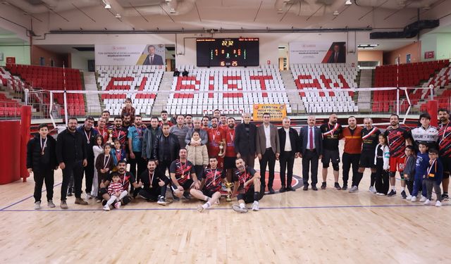 Elbistan Voleybol Turnuvası Finali Gerçekleşti