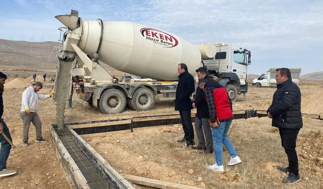Kaymakam Sarıdoğan, Ahır Temel Atma Törenine Katıldı
