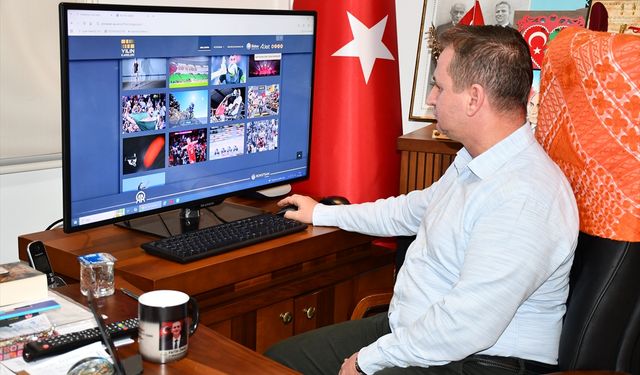 Gülnar Belediye Başkanı Fatih Önge, AA'nın 'Yılın Kareleri' oylamasına katıldı