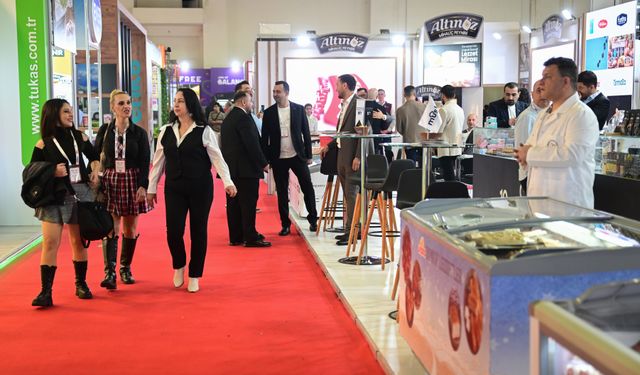 Otel ekipmanları ile gıda ve içecek fuarları Antalya'da açıldı