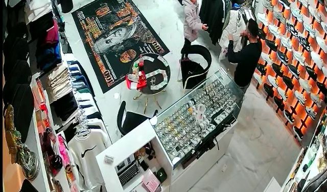 Babasına doğum günü hediyesi için 100 TL ile mağazaya girdi, mutluluğu Türkiye'nin mutluluğu oldu