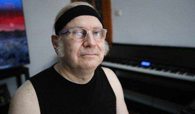 Besteleriyle hayata bağlanan görme engelli Öztürk'ün hedefi albüm çıkarmak