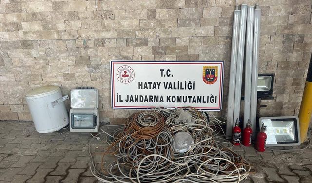 Hatay'da konteynerden hırsızlık yaptığı iddia edilen zanlı tutuklandı