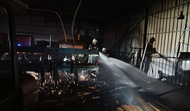Hatay'da marangoz atölyesinde çıkan yangın söndürüldü