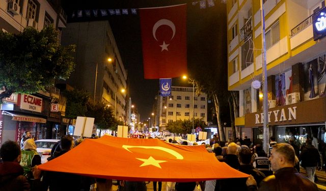 Hatay'da ramazan ayı fener alayıyla karşılandı