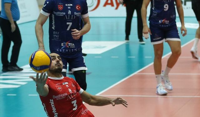 Voleybol: SMS Grup Efeler Ligi