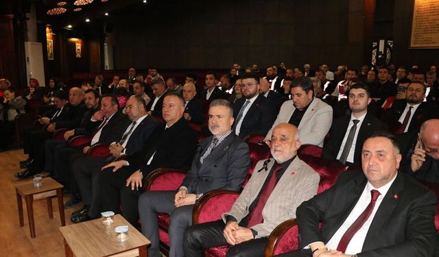 Yeniden Refah Partisi Genel Başkanı Erbakan, Hatay'da gazetecilerle buluştu