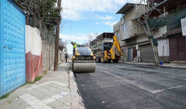 Dulkadiroğlu'nda yollar yenileniyor