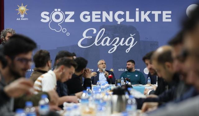 Bakan Işıkhan, sahurda gençlerle bir araya geldi