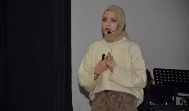 Psikolojik Danışman Zeynep Zülal Meşe Afşin’de Aile İçi İletişimi Anlattı