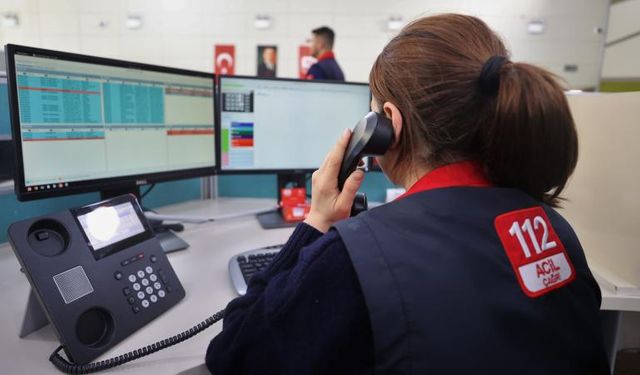 Rüya tabiri isteyen de takma dişi kaybolan da 112'yi aradı