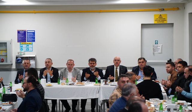 Türkoğlu OSB’de Sanayici ve Emekçilerle İftar Sofrasında Buluştu