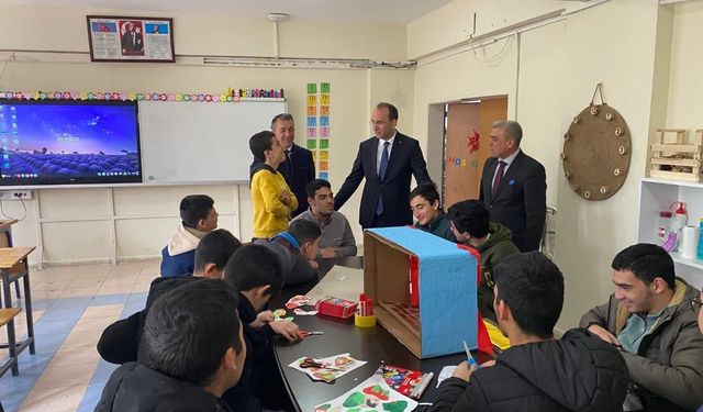 Afşin Kaymakamı Muammer Sarıdoğan’dan Okullara Ziyaret