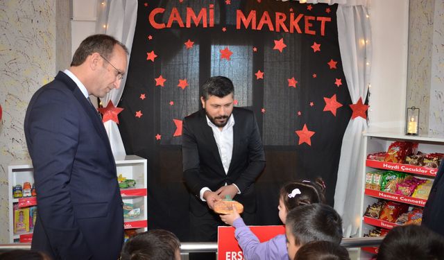 Afşin’de Çocuklara Camiyi Sevdirmeyi Amaçlayan ‘Çocuk Market’ Açıldı