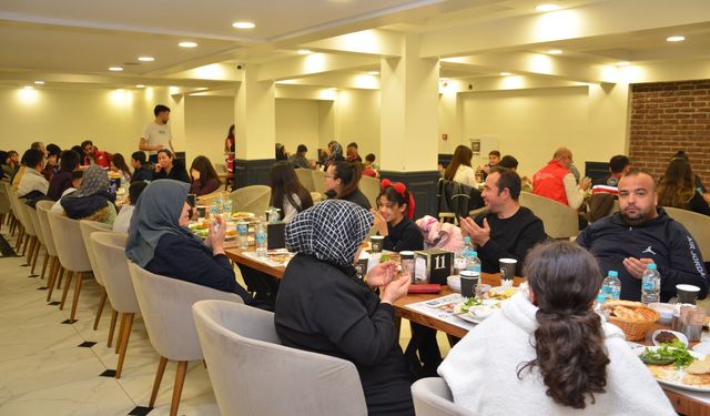 Afşin’de Öksüz ve Yetimler İçin Gönülleri Isıtan İftar