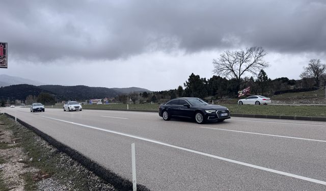 Antalya-Konya kara yolunda bayram yoğunluğu