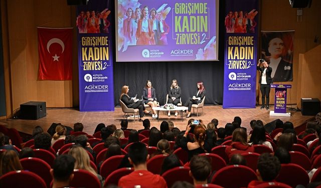 Antalya'da 'Girişimde Kadın Zirvesi'nin ikincisi düzenlendi
