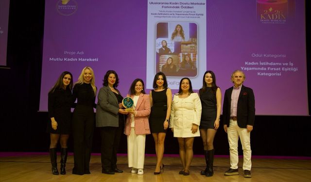 DeFacto'ya 'Kadın Dostu Markalar' ödülü