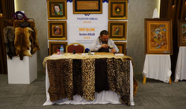 Isparta'da 'Yaşayan Miras Şöleni' düzenlendi