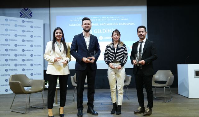 Medipol Mega Üniversite Hastanesinde bağımlılıkla mücadele paneli gerçekleştirildi