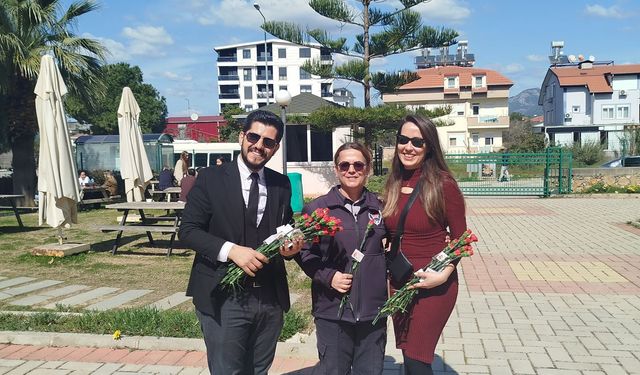 Türk Eğitim-Sen Antalya Şubesi 'Kadınlar Günü'nü kutladı